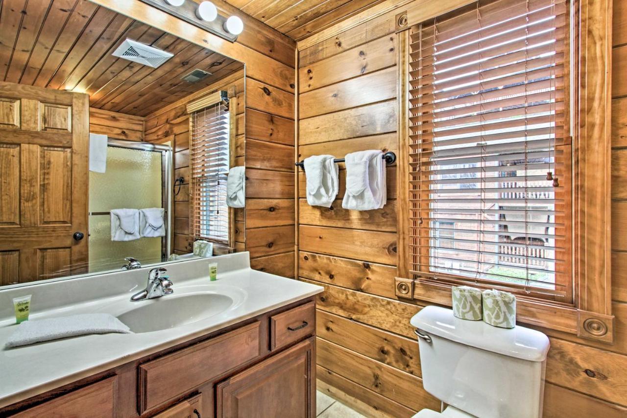 Cabin With Pool Access About 3 Mi To Downtown ガトリンバーグ エクステリア 写真