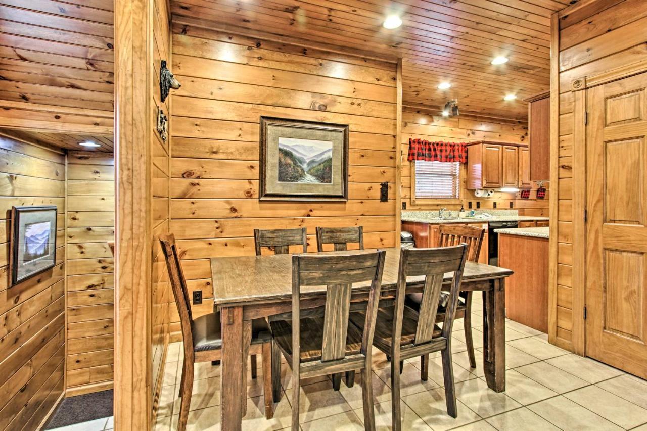 Cabin With Pool Access About 3 Mi To Downtown ガトリンバーグ エクステリア 写真