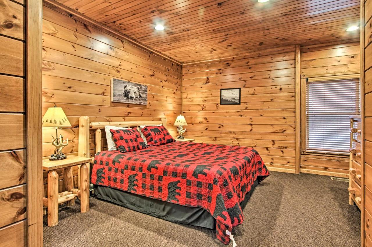 Cabin With Pool Access About 3 Mi To Downtown ガトリンバーグ エクステリア 写真