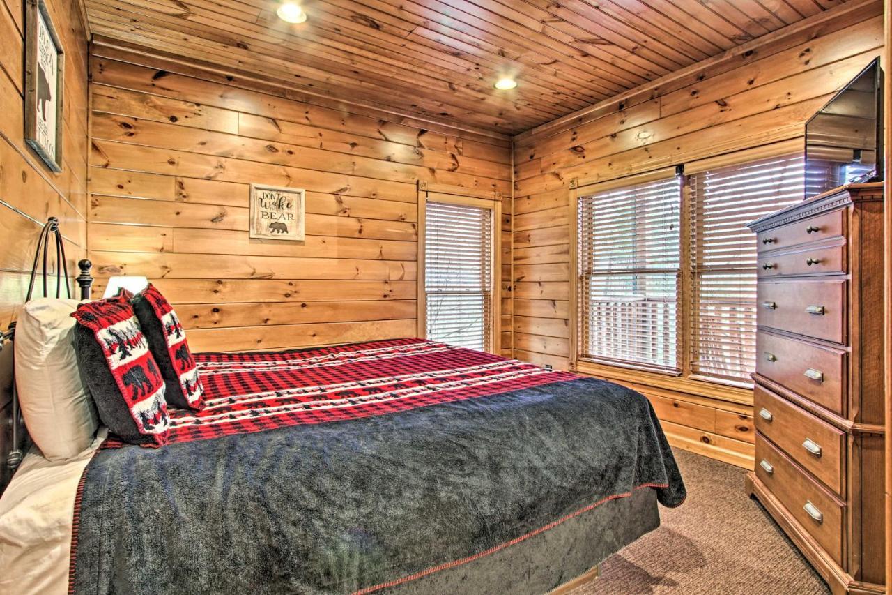 Cabin With Pool Access About 3 Mi To Downtown ガトリンバーグ エクステリア 写真